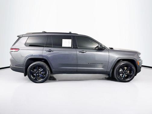 2022 Jeep Grand Cherokee L Altitude