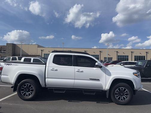 2022 Toyota Tacoma TRD Sport