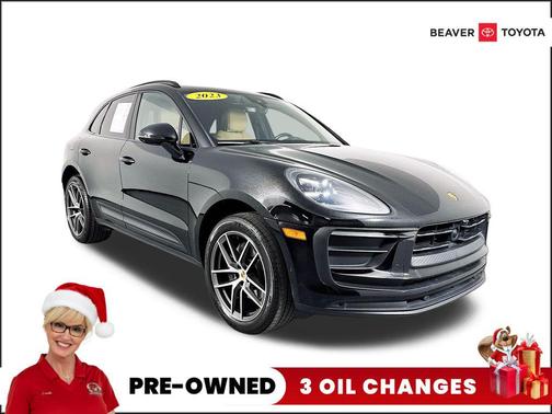 2023 Porsche Macan T