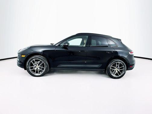 2023 Porsche Macan T