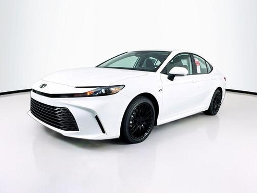 Ice Cap 2026 Toyota Camry LE