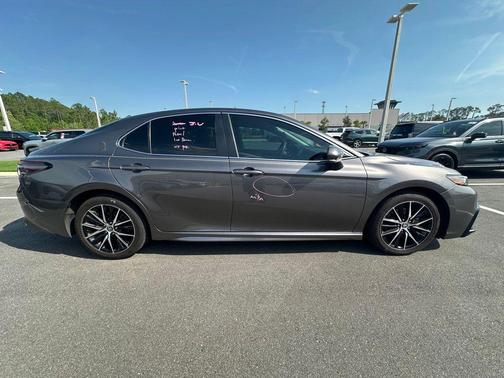 Predawn Gray Mica 2024 Toyota Camry SE
