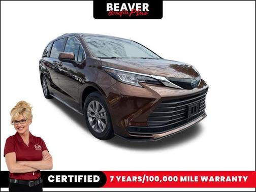 2023 Toyota Sienna LE