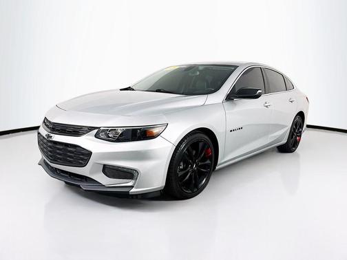Silver Ice Metallic 2018 Chevrolet Malibu LT