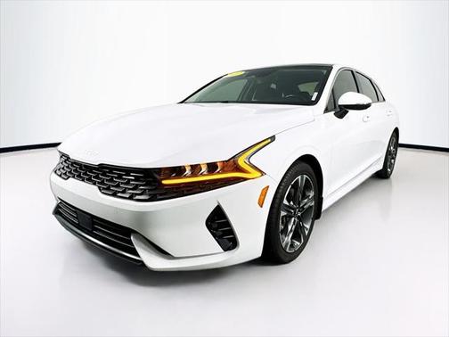2022 Kia K5 EX