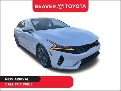 2022 Kia K5 EX