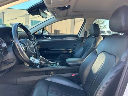 2022 Kia K5 EX