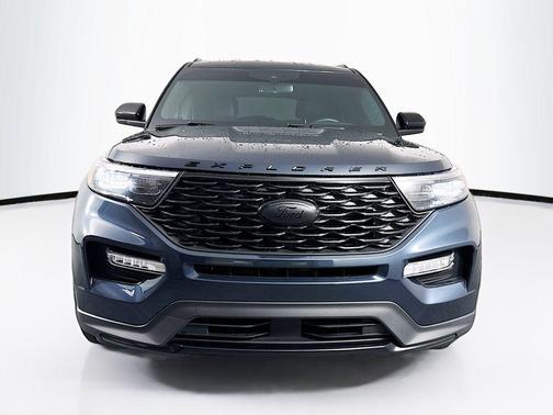 2024 Ford Explorer ST-Line