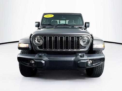 2025 Jeep Gladiator Nighthawk