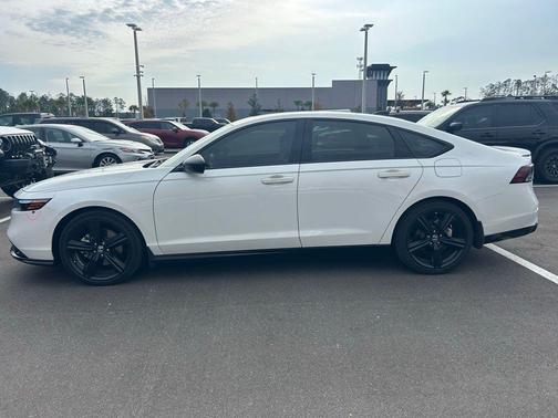 2023 Honda Accord Hybrid Sport-L