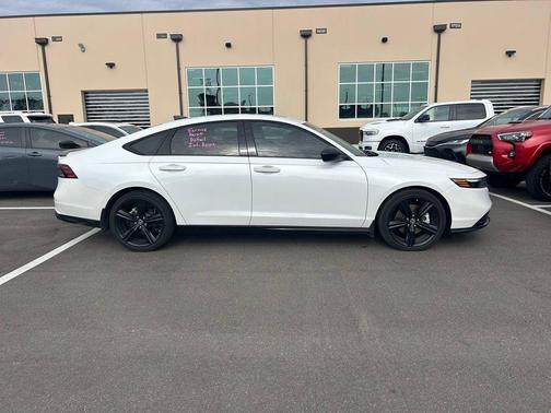 2023 Honda Accord Hybrid Sport-L