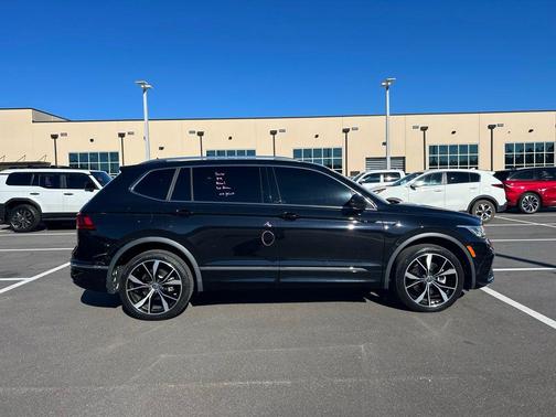 2023 Volkswagen Tiguan 2.0T SEL R-Line 4MOTION