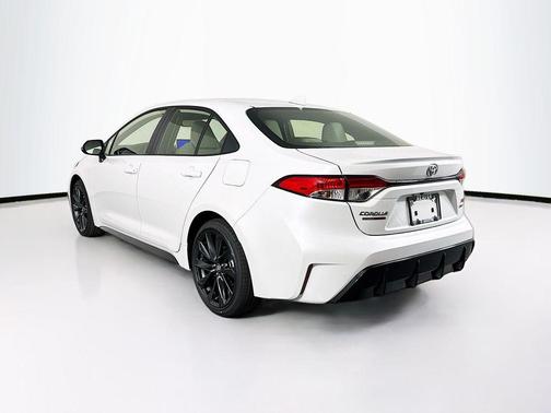 2026 Toyota Corolla Hybrid SE