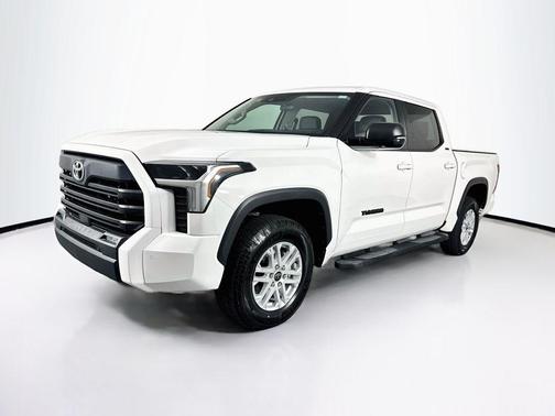 Ice Cap 2024 Toyota Tundra SR5