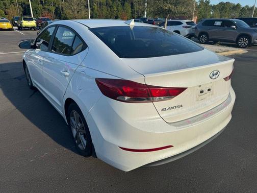 2017 Hyundai ELANTRA Value Edition