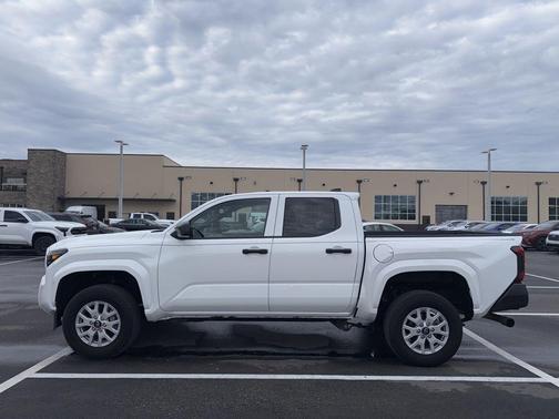 2024 Toyota Tacoma SR