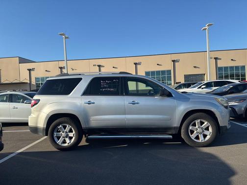 2014 GMC Acadia SLE-2