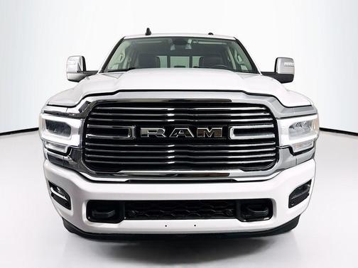 2023 RAM 2500 Laramie Crew Cab 4x4 6'4' Box
