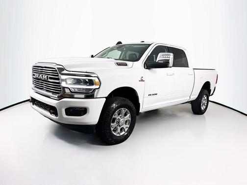 2023 RAM 2500 Laramie Crew Cab 4x4 6'4' Box