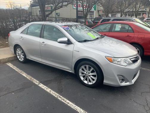 2012 Toyota Camry Hybrid XLE