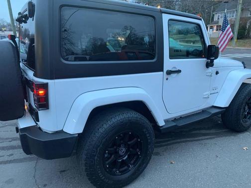 2016 Jeep Wrangler Sahara