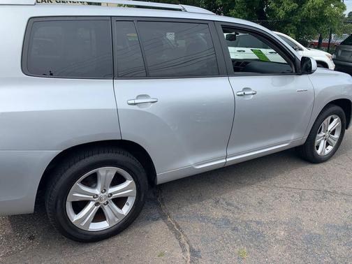 Gray 2008 Toyota Highlander Limited