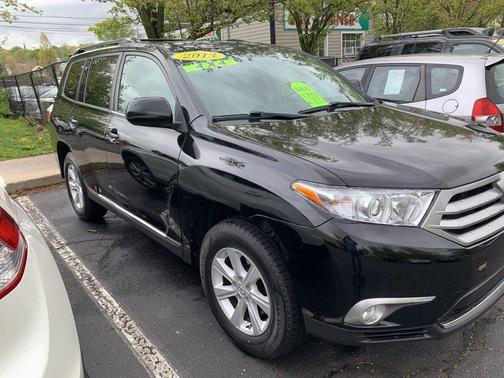 Black 2013 Toyota Highlander Base Plus