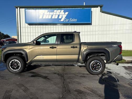 2025 Toyota Tacoma TRD Off Road