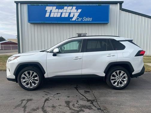 2025 Toyota RAV4 XLE Premium