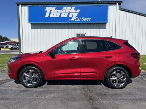 Rapid Red Metallic Tinted Clearcoat 2024 Ford Escape ST-Line