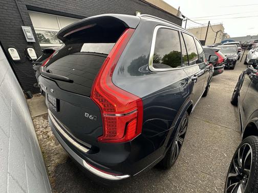 2023 Volvo XC90 B6 AWD Ultimate 7-Seater