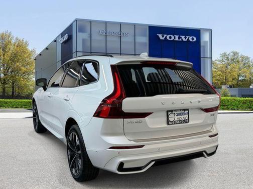 Crystal White 2026 Volvo XC60 B5 Plus