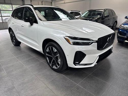 Crystal White 2026 Volvo XC60 B5 Plus