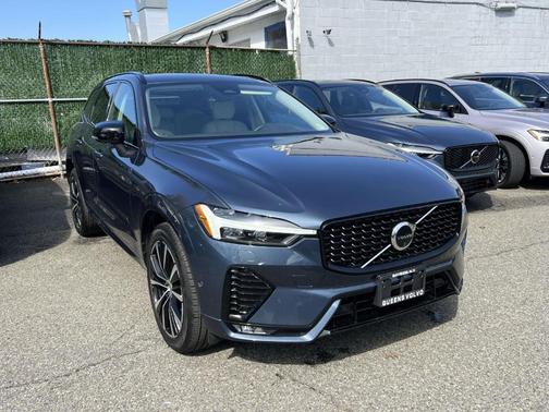 Denim Blue Metallic 2024 Volvo XC60 B5 Plus Dark Theme