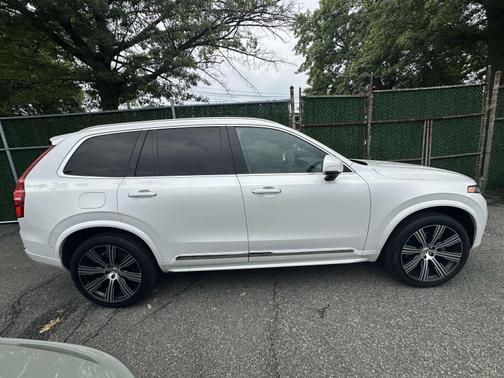 2022 Volvo XC90 T6 AWD Inscription 7 Seater