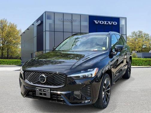 Onyx Black Metallic 2026 Volvo XC60 B5 Plus