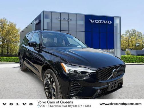 Onyx Black Metallic 2026 Volvo XC60 B5 Plus