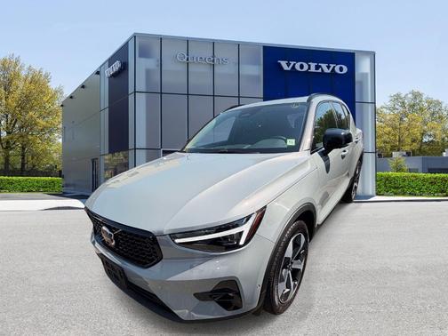 Gray Metallic 2026 Volvo XC40 B5 Plus