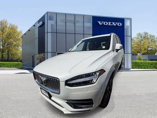 Crystal White 2023 Volvo XC90 Recharge Plug-In Hybrid T8 Ultimate Bright Theme 7-Seater