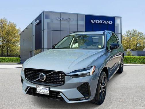 Gray Metallic 2024 Volvo XC60 B5 Plus Dark Theme