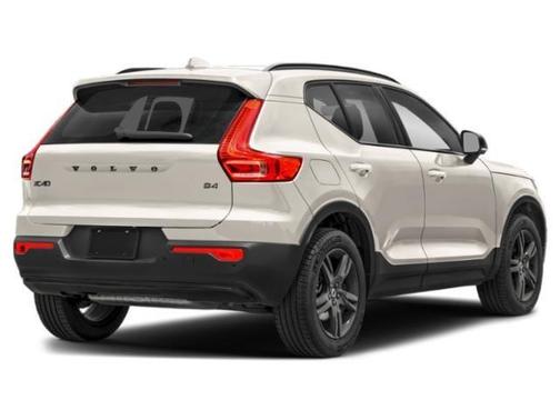 Sand Dune Metallic 2026 Volvo XC40 B5 Ultra