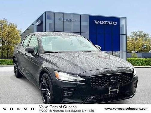 Onyx Black 2024 Volvo S60 Plus