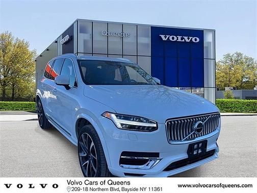 2022 Volvo XC90 