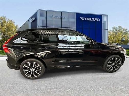 2023 Volvo XC60 Plus