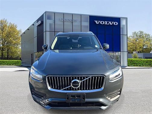 2022 Volvo XC90 
