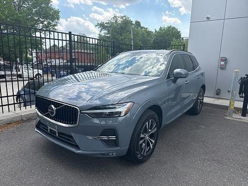 Thunder Grey 2023 Volvo XC60 Core