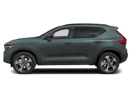 Forest Green 2026 Volvo XC40 B5 Core