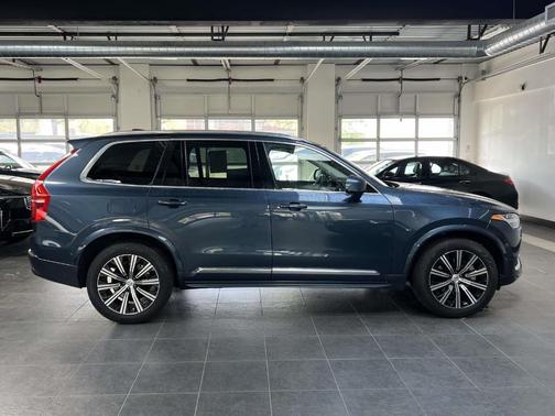 Denim Blue Metallic 2023 Volvo XC90 B6 Plus 7-Seater