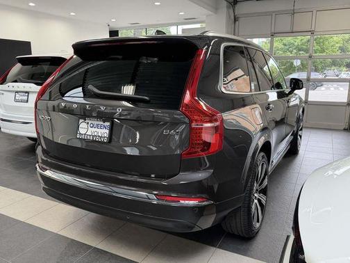 Platinum Gray Metallic 2023 Volvo XC90 B6 Ultimate 7-Seater