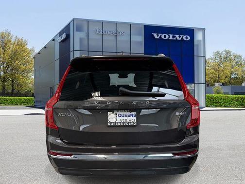 Platinum Gray Metallic 2023 Volvo XC90 B6 Ultimate 7-Seater